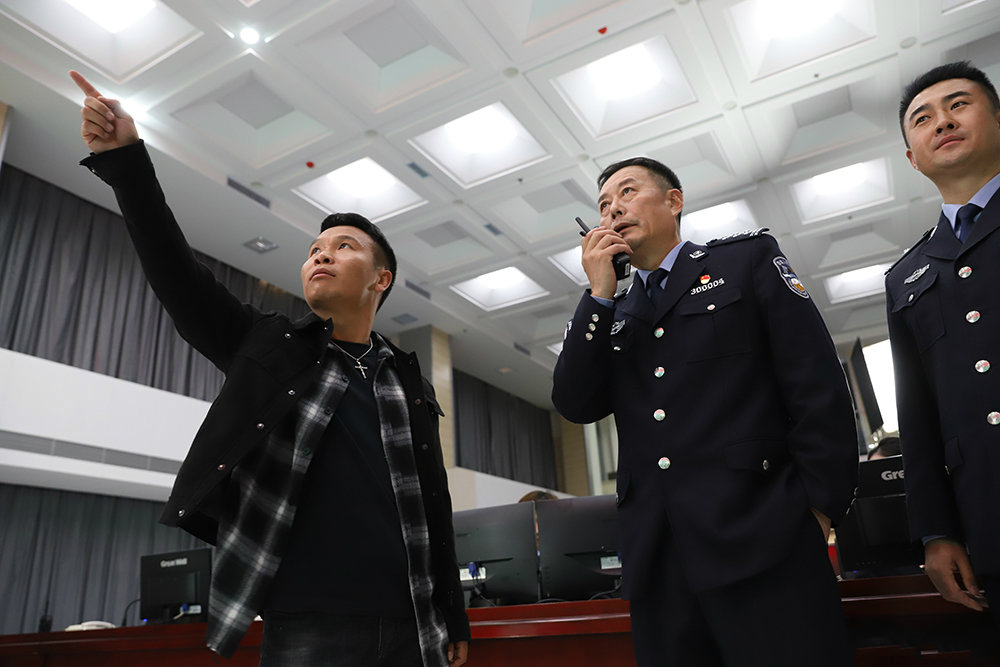 二龙湖张浩上演东北无间道四平风云爆笑首播警匪加喜剧