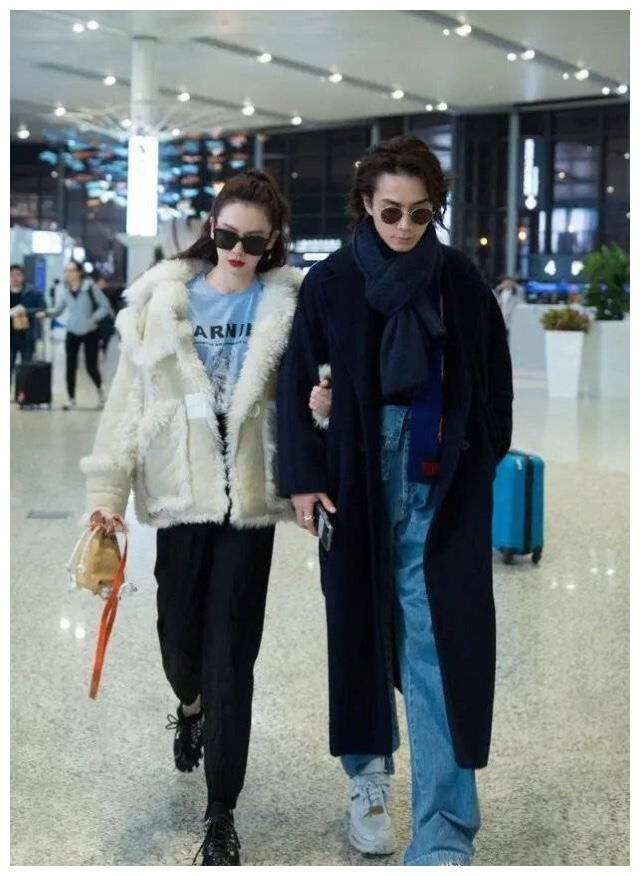 神仙眷侣!戚薇李承铉合体秀恩爱,从脸到衣服都配一脸!