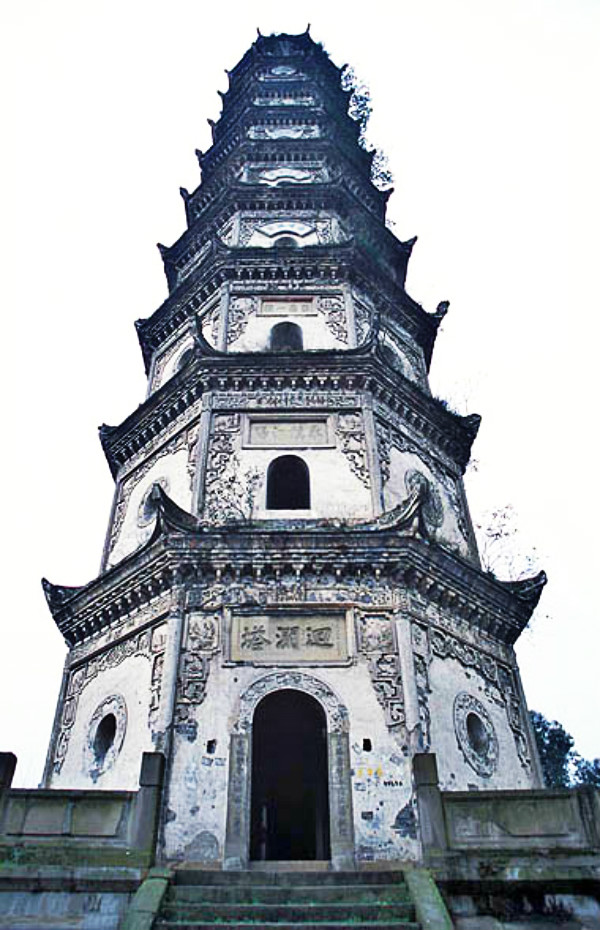 四川富顺曾经排名四川第二县令为振兴当地经济和教育建回澜塔