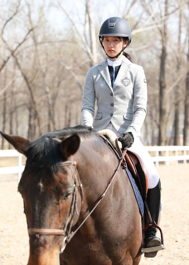 纪录电影《少女与马》硬核推广马术,金马奖老炮儿班底全力打造
