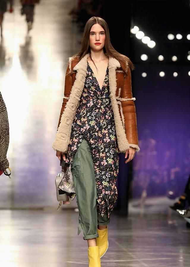 时装周时装周女神真是让人羡慕的不行潮流搭配学起来