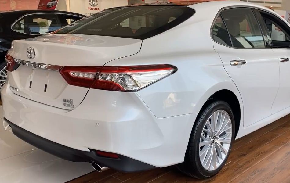 2020款丰田凯美瑞上市,售价17.98-27.98万元