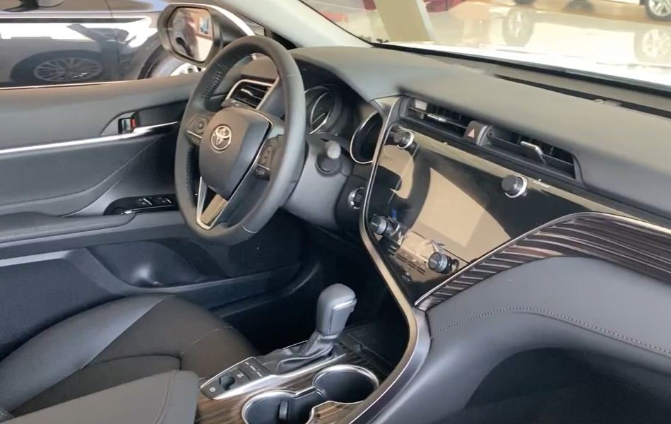 2020款丰田凯美瑞上市,售价17.98-27.98万元