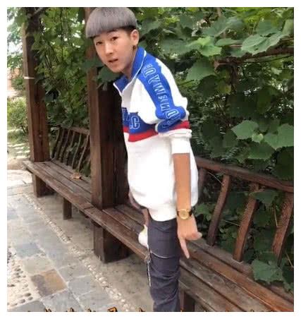 阿伟寒王称霸快手,牌牌琦陈山被封杀,但第一批网红现在怎样了?