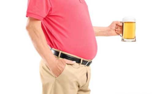 男人肚子胖得像怀孕?4件事不行动起来,健康负担重