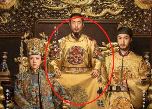 大明风华中的龙袍还原历史其实明代早期的龙袍还没这么华丽