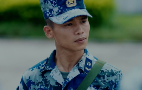 《空降利刃》庄小龙来历不简单,身高一米五,参加过国际猎人集训