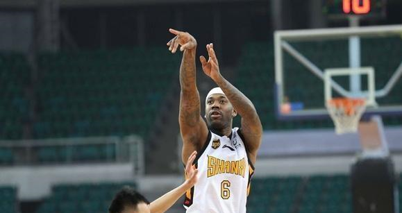 cba17日战果辽宁队3加时取21连胜!哈达迪轻松战旧主