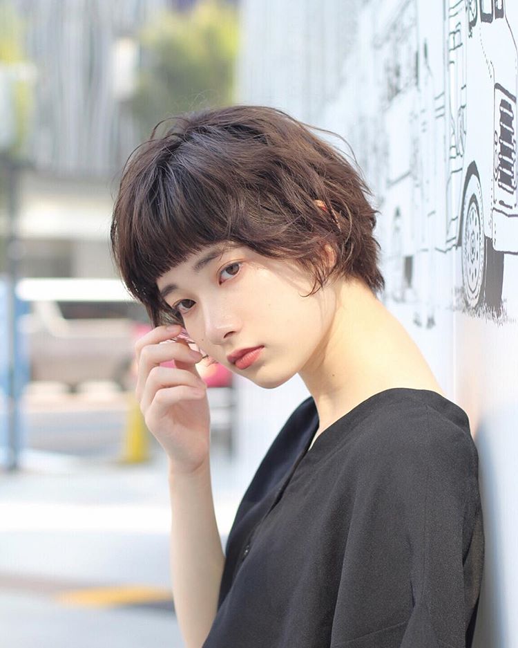 2019流行短发烫微卷年轻又时尚