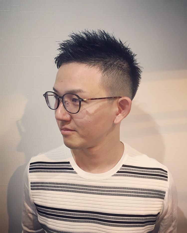 显得很成熟,稳重|发型|男人味|男士们_新浪新闻