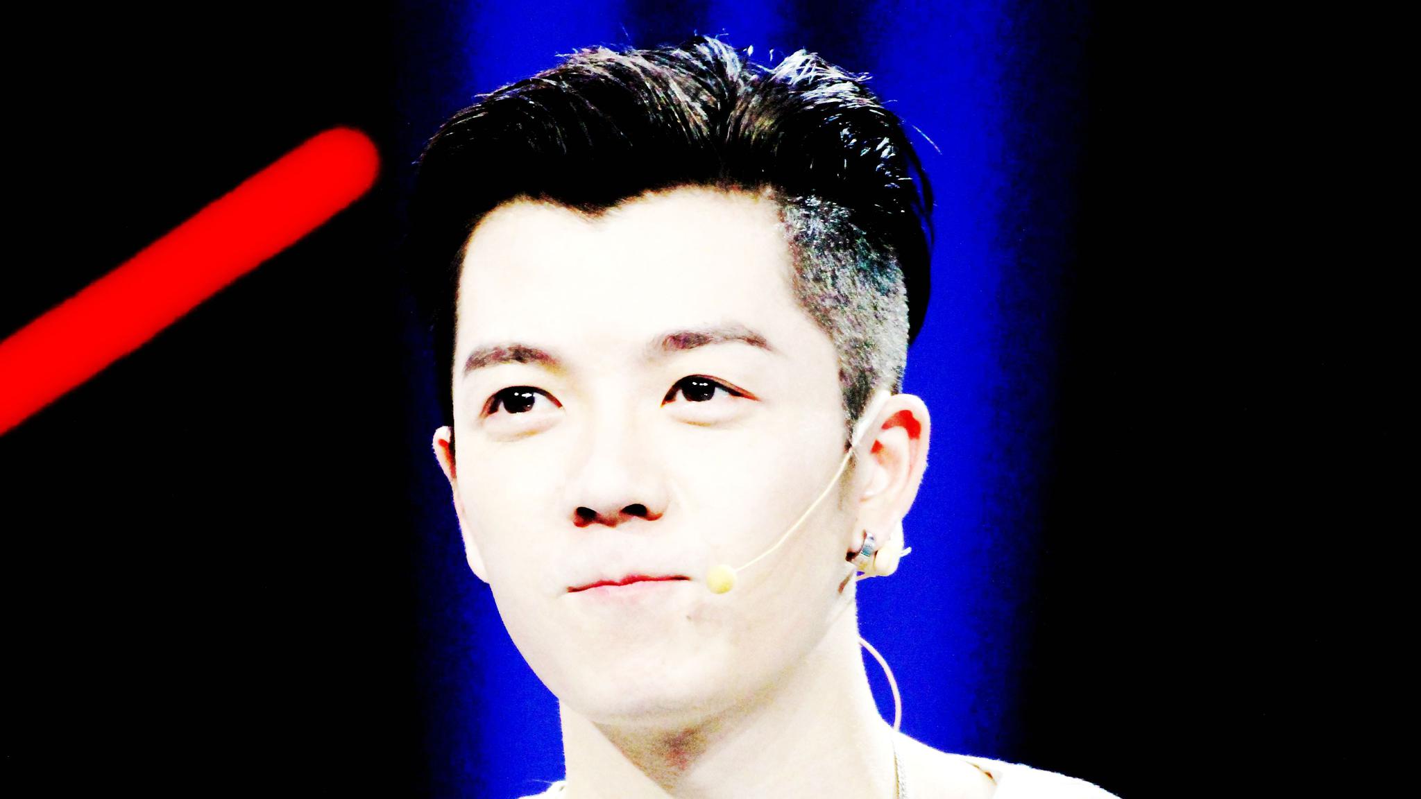 一组《王栎鑫》高清超帅壁纸图,网友:帅气满满