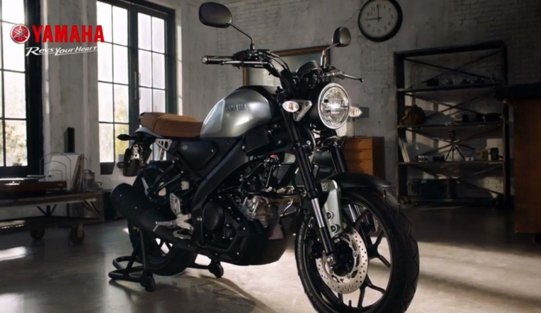 雅马哈双缸运动复古xsr300将在今年10月份亮相