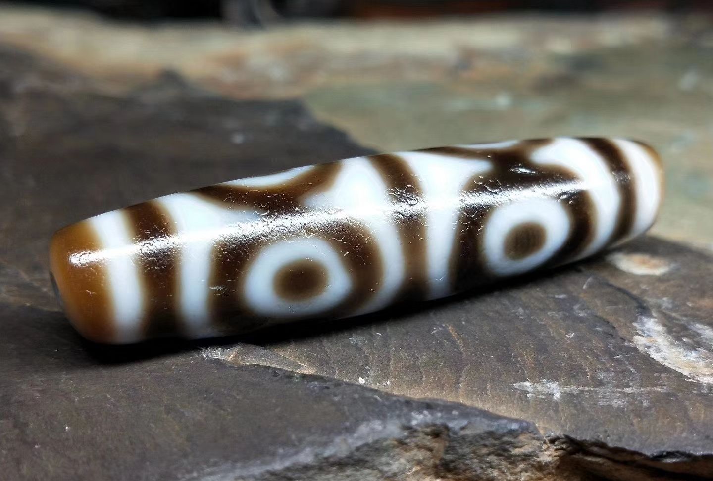 天珠图案的眼数有什么不一样除了数字寓意和佩戴方式也不同