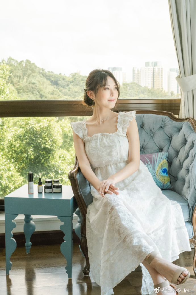 香港美女模特陈婉婷迷人写真美照欣赏真漂亮