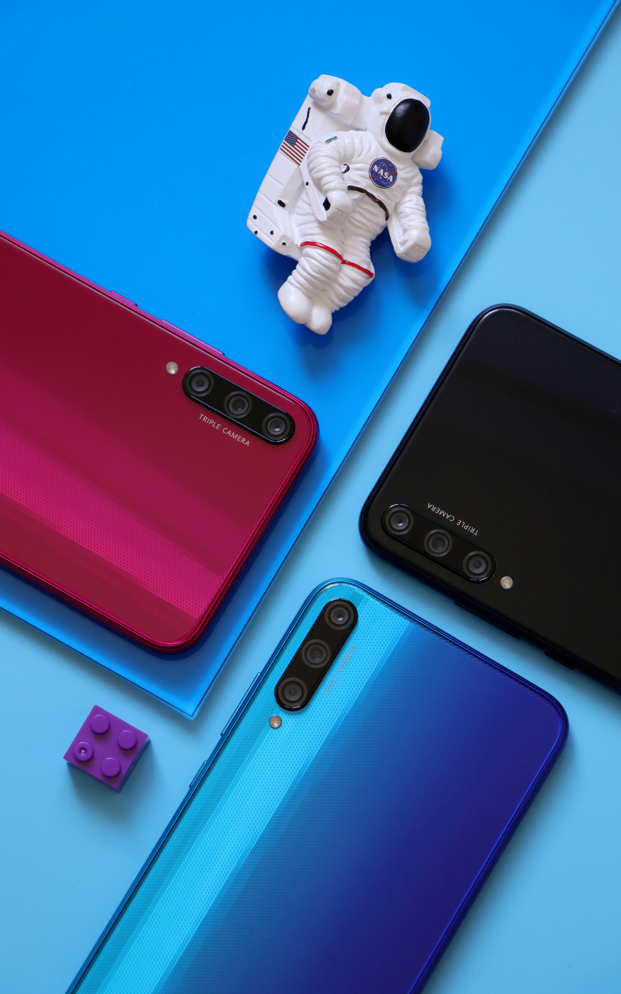 魅眼全视屏星光律动纹理999元的荣耀play3图赏