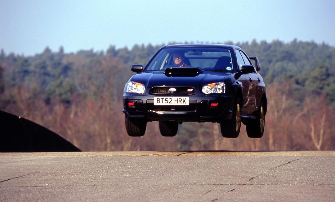 纪念经典跑车起飞的瞬间!-新浪汽车