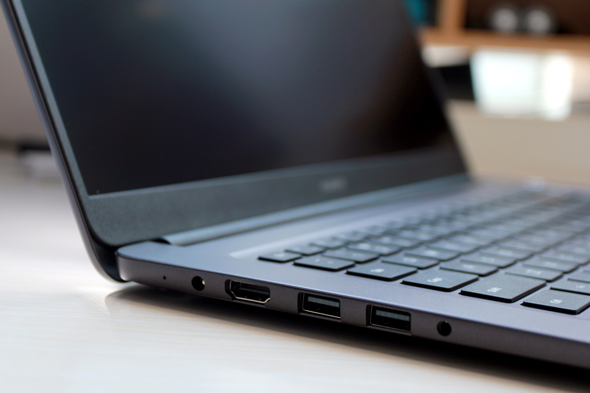 轻薄时尚性能不错华为huaweimatebookd2018版感觉如何