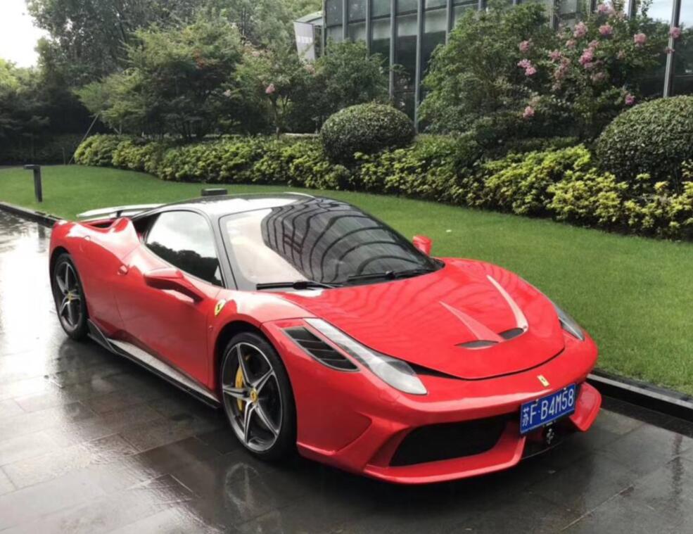 南通开发区实拍法拉利458跑车,车牌配车型也带有"458"!