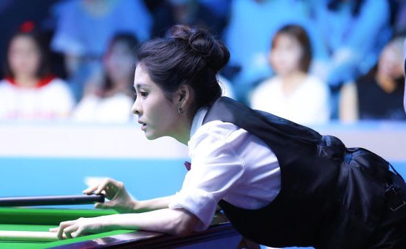 原来张碧晨也是台球高手,一组图集告诉你