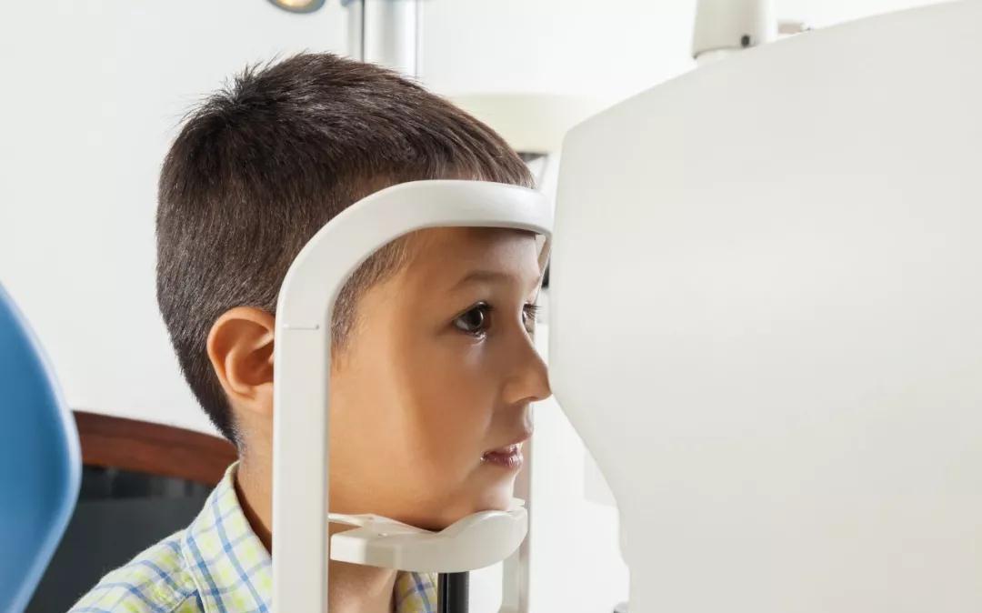 弱视儿童戴镜注意哪几个事项