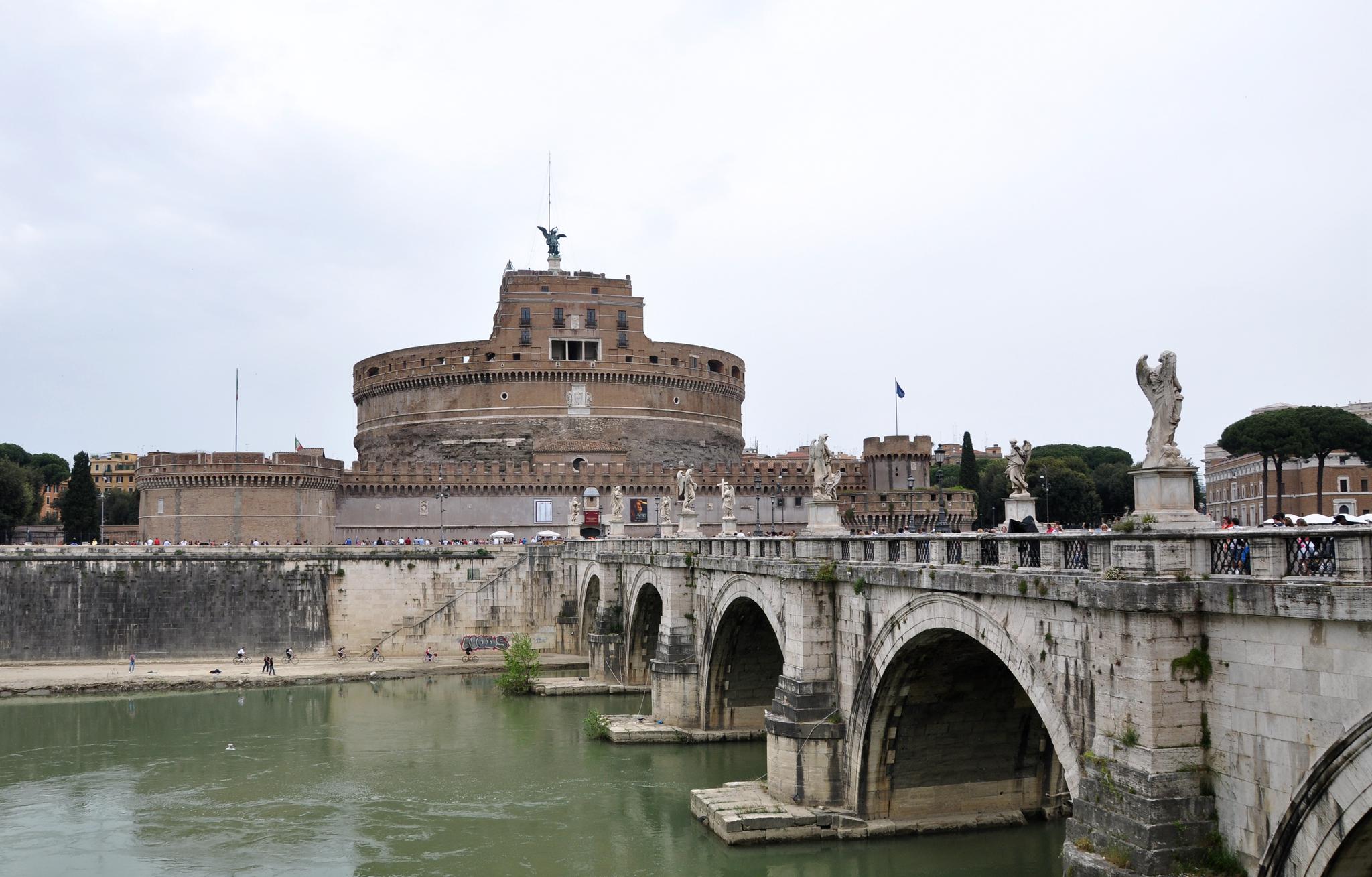 罗马假日的拍摄景点之一罗马圣天使堡原创摄影