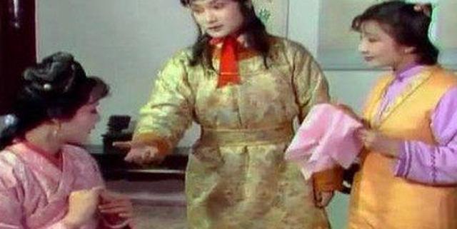 《红楼梦》里为什么只有袭人和莺儿会打络子?|莺儿|络子|结子_新浪新闻