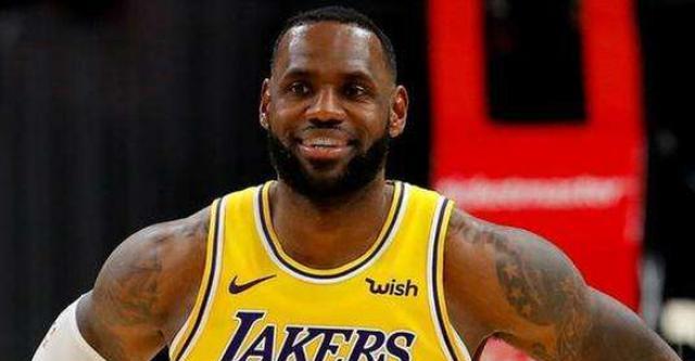 同在35岁,"乔科詹"荣誉数据对比,差距不是一般的明显