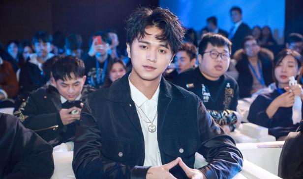 剑仙触手直播一哥位置不保?年度盛典十佳评选竟输给了他!