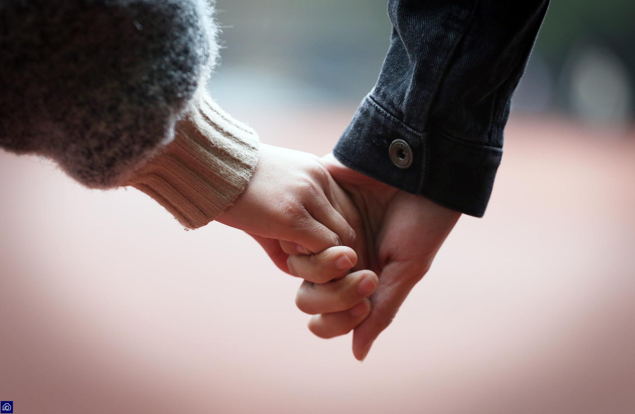 情侣学霸恋爱两年考上同校研究生,平时谁成绩差谁请吃大餐