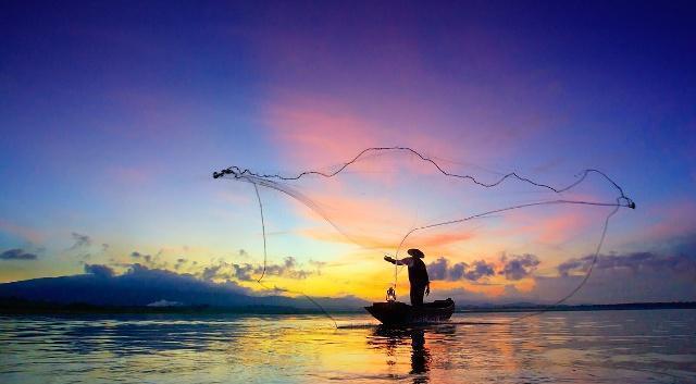 渔夫故事里的四字成语解释 元旦给客户的文案来了