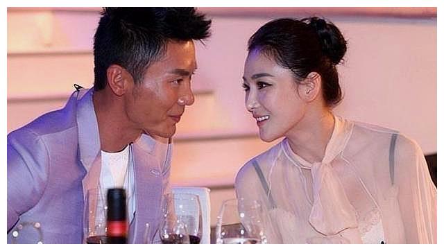 夫妻嘟嘴玩亲亲不忘致敬军人,结婚证首曝|张馨予|何捷|嘟嘴_新浪新闻