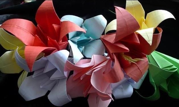 教您四瓣百合花的折法步骤图