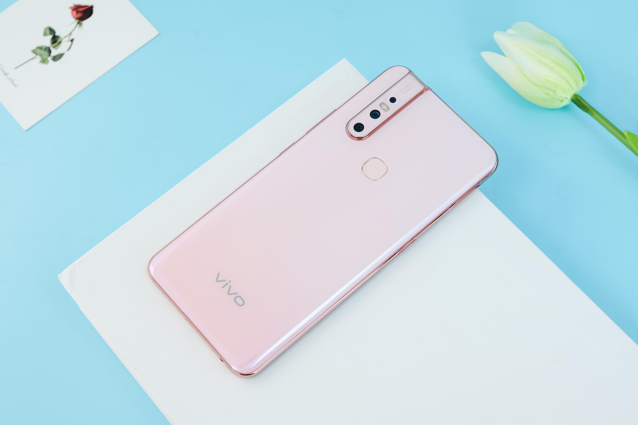 美真的醉人vivos1宠爱粉给你无法抵挡的少女心