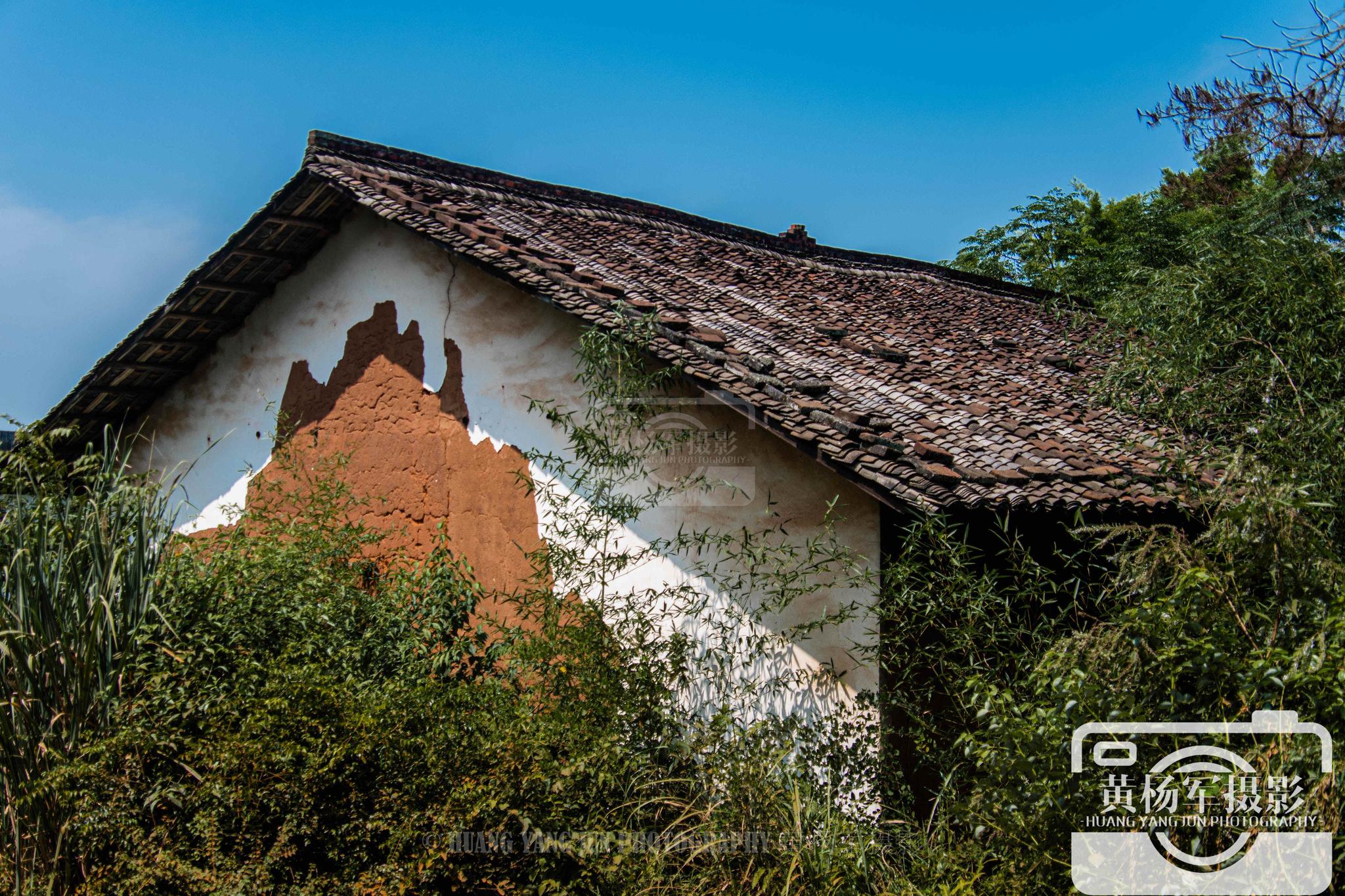 江西于都密坑村的老屋,拆除的土砖瓦房逝去的故乡风景,熟悉难忘