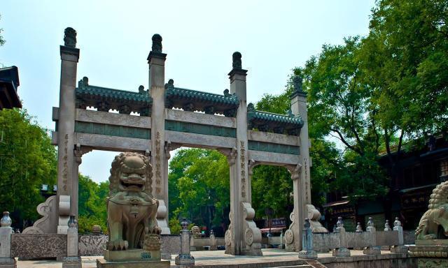 西安的北院门早已湮灭,如何提升改造?只剩下回民街吃吃喝喝_新浪新闻