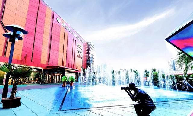 与艺术结合的喜隆多新国际购物中心设计很“走心”