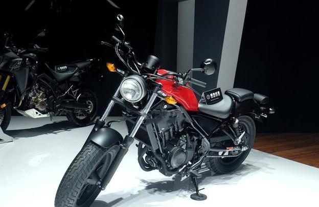 本田的摩托车就像本田的汽车一样,一直在同领域有着很高的地位,这些年