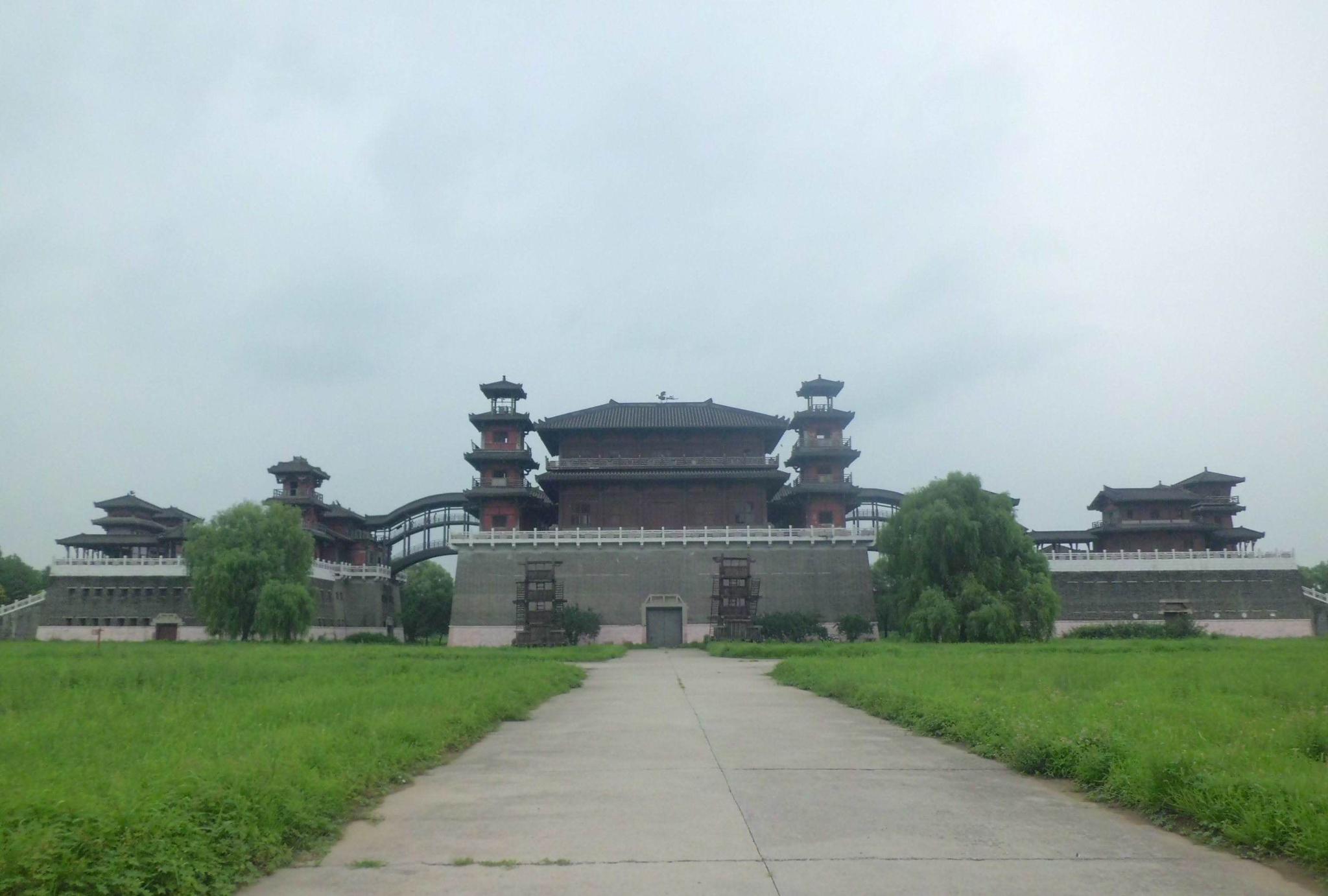 中国十大影视基地——涿州影视城