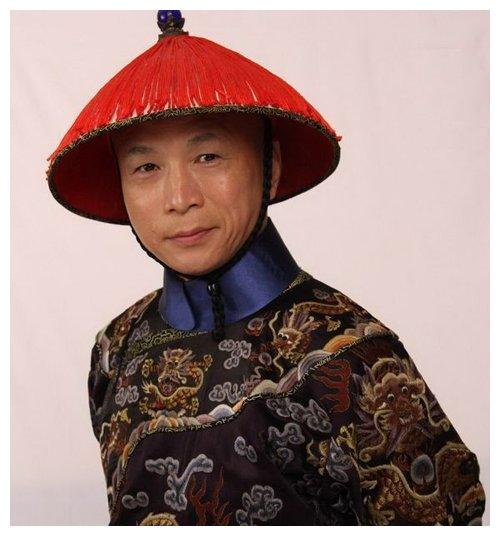 56岁影帝被骗去试镜,拿到剧本知道是演太监,将龙套演成经典