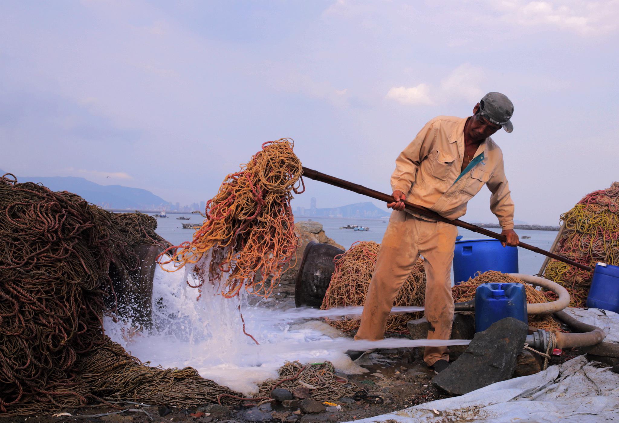 繁忙的渔港    辛劳的渔民--连云港市连云区连岛街道沙湾渔村见闻