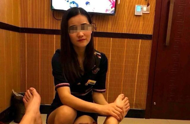 男子去足疗店"按摩",睡醒看到女技师傻了眼,直言:赚大发了!