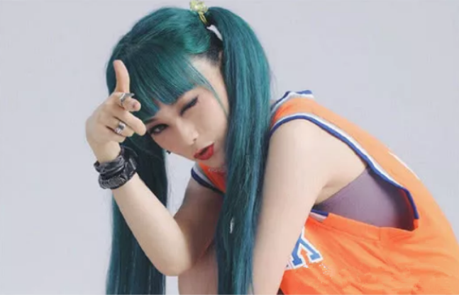 还记得唐人街探案的女黑客吗看到她的生活照后还缺男友吗