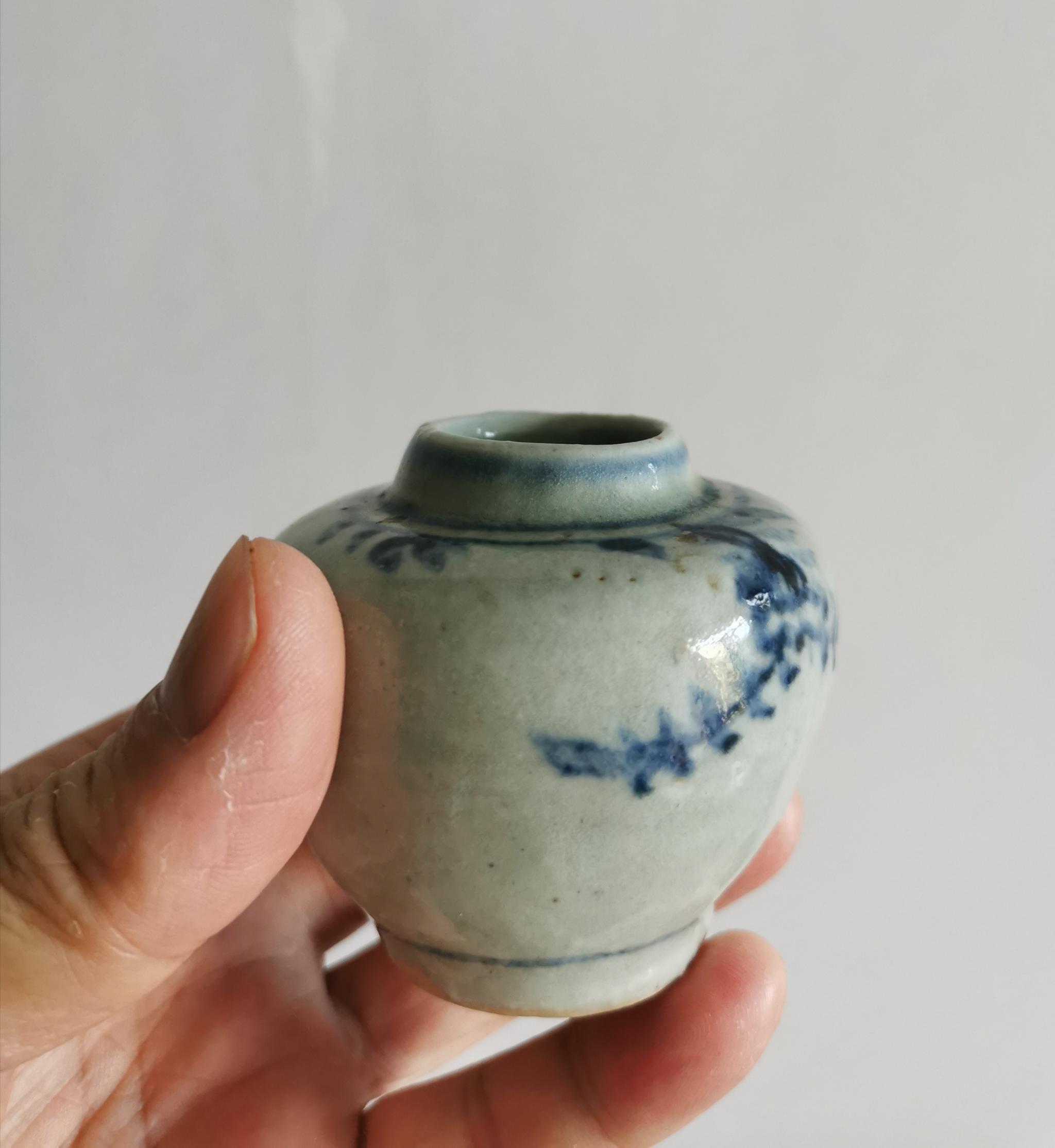 元未或明代早期青花小罐