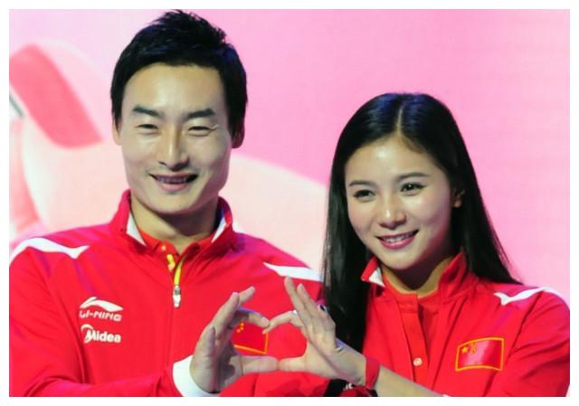 会上被求婚,30岁仍美艳动人,生娃后身材饱满|求婚|身材|何姿_新浪新闻