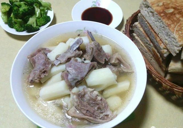 冬日里的暖身菜——羊排炖山药