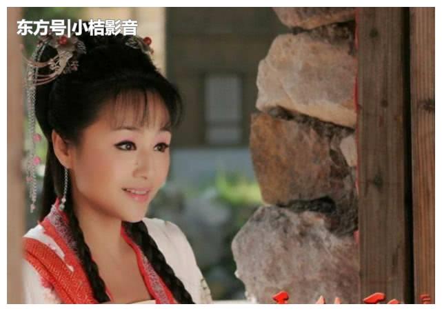 这部剧是曹颖产后复出的首部作品,剧中曹颖扮演的七仙女不但漂亮,而且