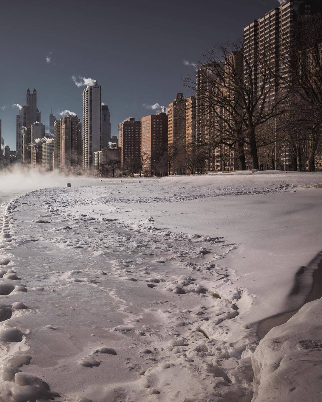 摄影欣赏:极度严寒下的芝加哥,最低温度-54度,城市如仙境一般