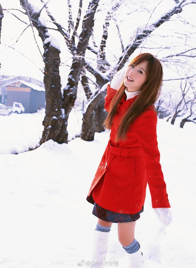 美丽雪景中的秋田美人 美丽雪景中的秋田美人