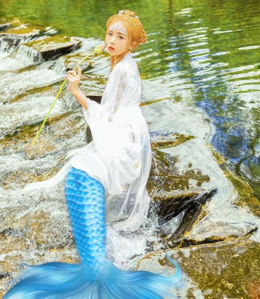 深海鲛人cosplay这是柔肠寸断的痛依旧执念不已