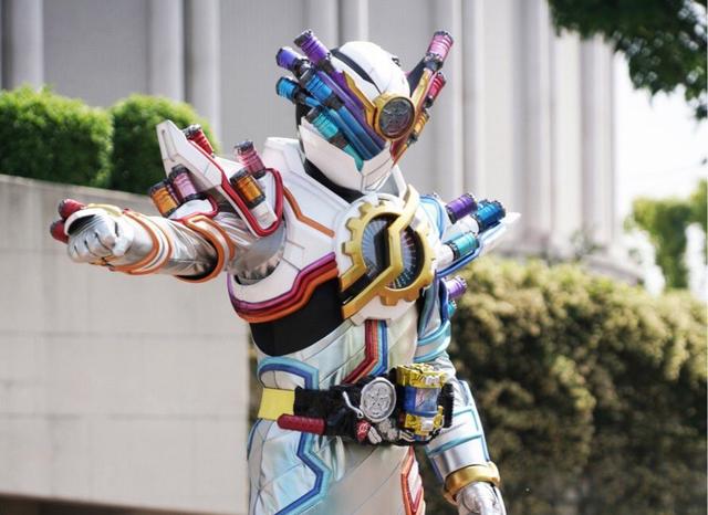 假面骑士:遭官方封号而消失的四个最终形态 build天才就是个弟弟